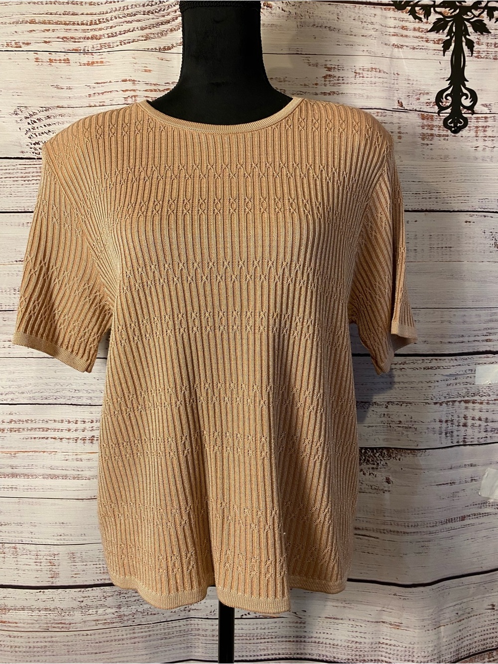 Alfred Dunner Beige Textured Knit Short Sleeve Top Sz-L
